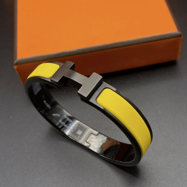 ˇShiny JewelryˇCLIC HM SO BLACK YELLOW BRACELET