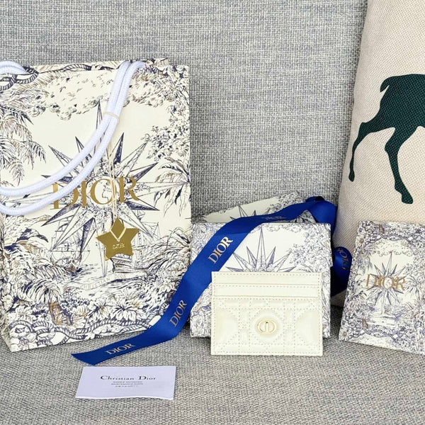 CARO FREESIA CARD HOLDER 10 IN WHITE CANNAGE CALFSKIN