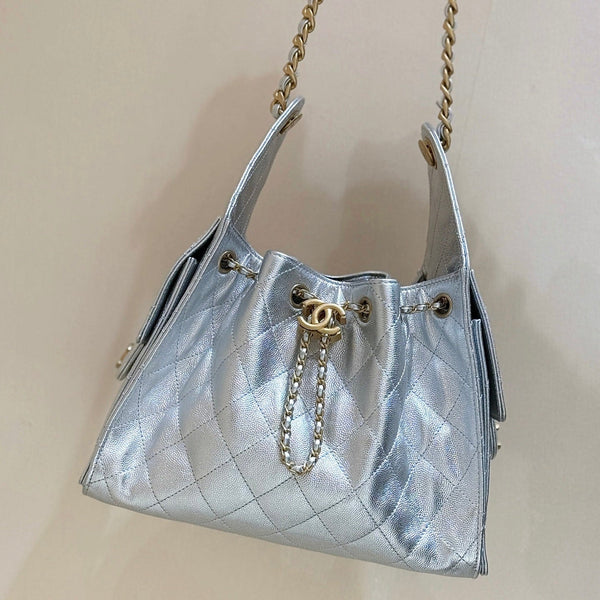 CC 25 HANDBAG IN SILVER-TONE 30 GRAINED CALFSKIN GOLD HARDWARE